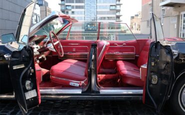 Lincoln-Continental-convertible-1966-BLACK-RED-12