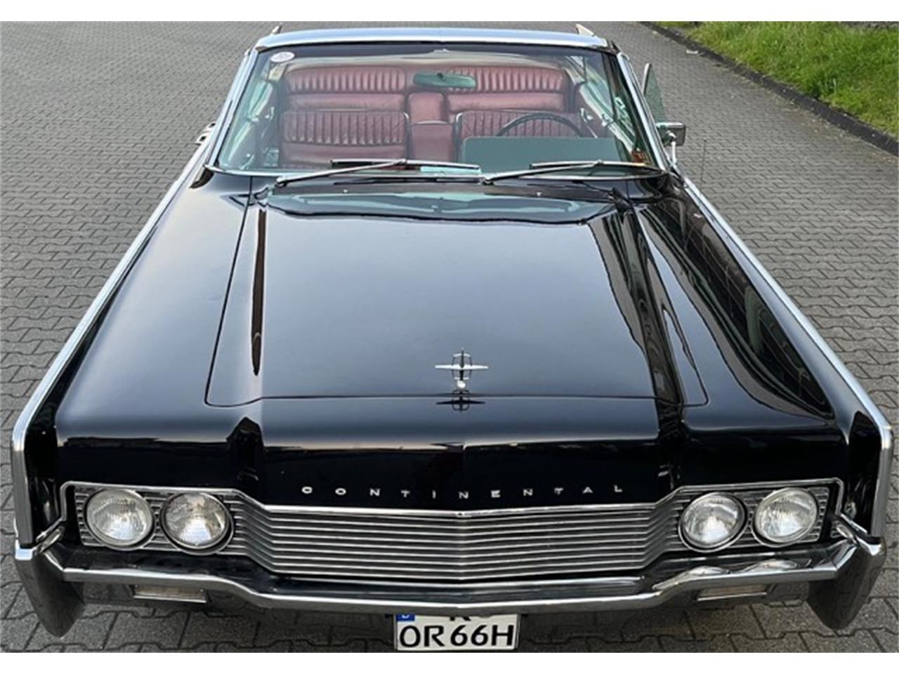 Lincoln-Continental-convertible-1966-BLACK-RED-18