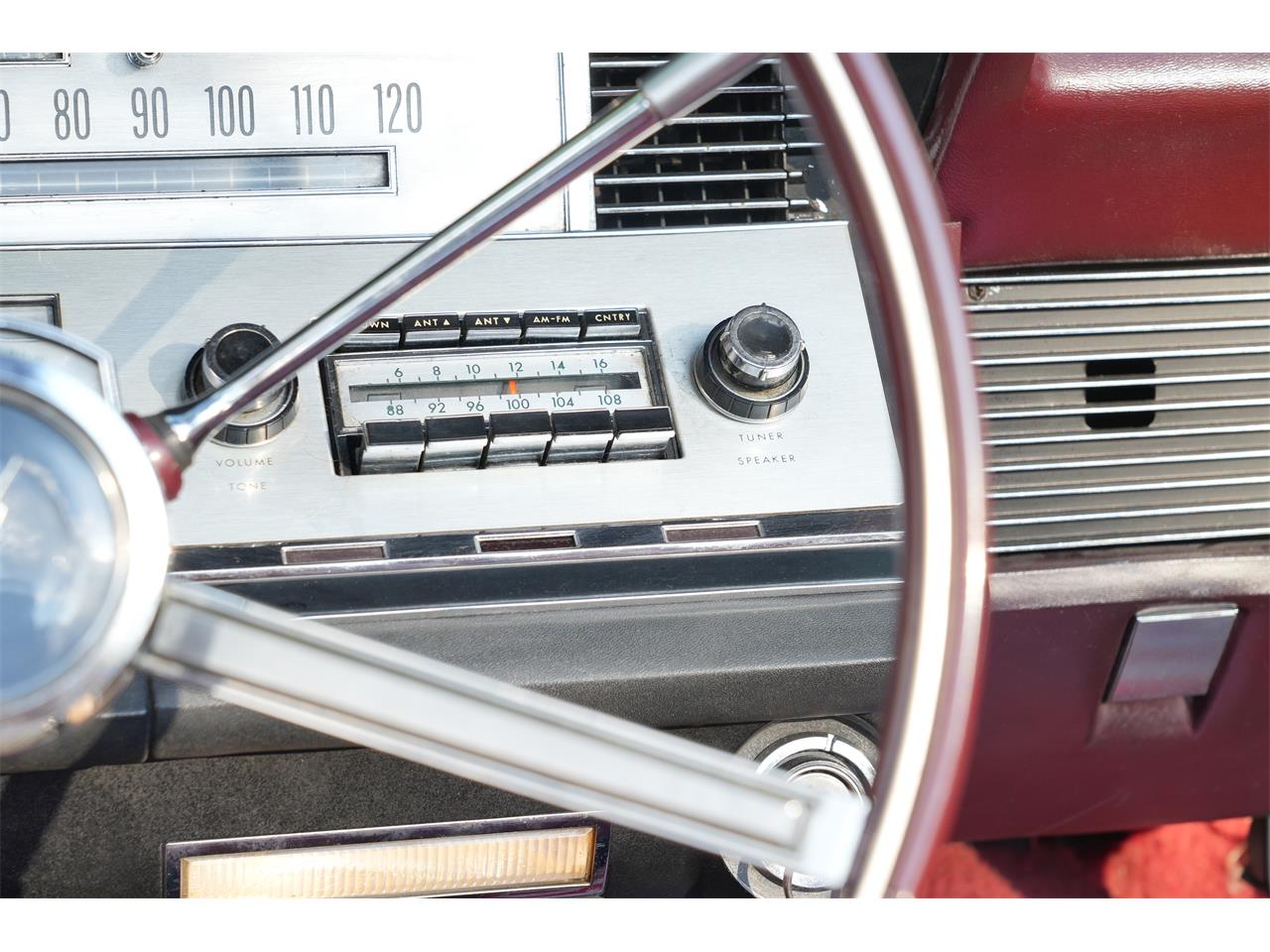 Lincoln-Continental-convertible-1966-BLACK-RED-27