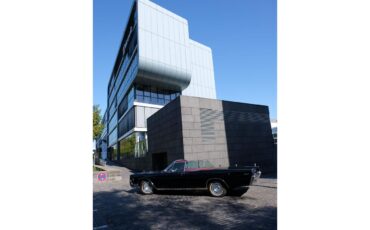 Lincoln-Continental-convertible-1966-BLACK-RED-35