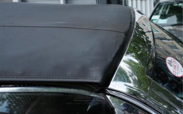 Lincoln-Continental-convertible-1966-BLACK-RED-45