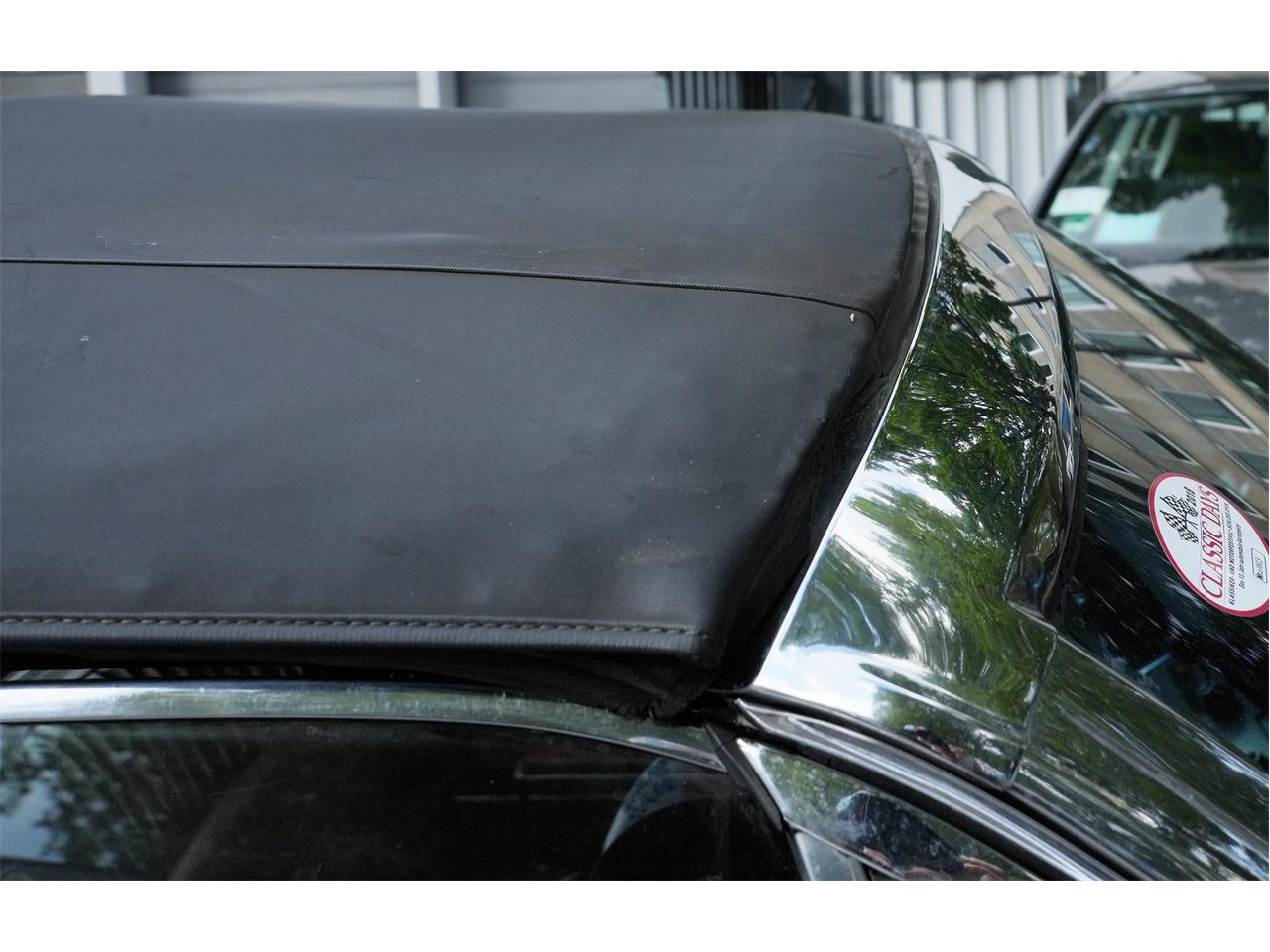 Lincoln-Continental-convertible-1966-BLACK-RED-45