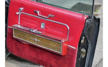 Lincoln-Continental-convertible-1966-BLACK-RED-46