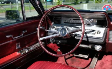 Lincoln-Continental-convertible-1966-BLACK-RED-50
