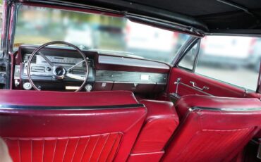 Lincoln-Continental-convertible-1966-BLACK-RED-54