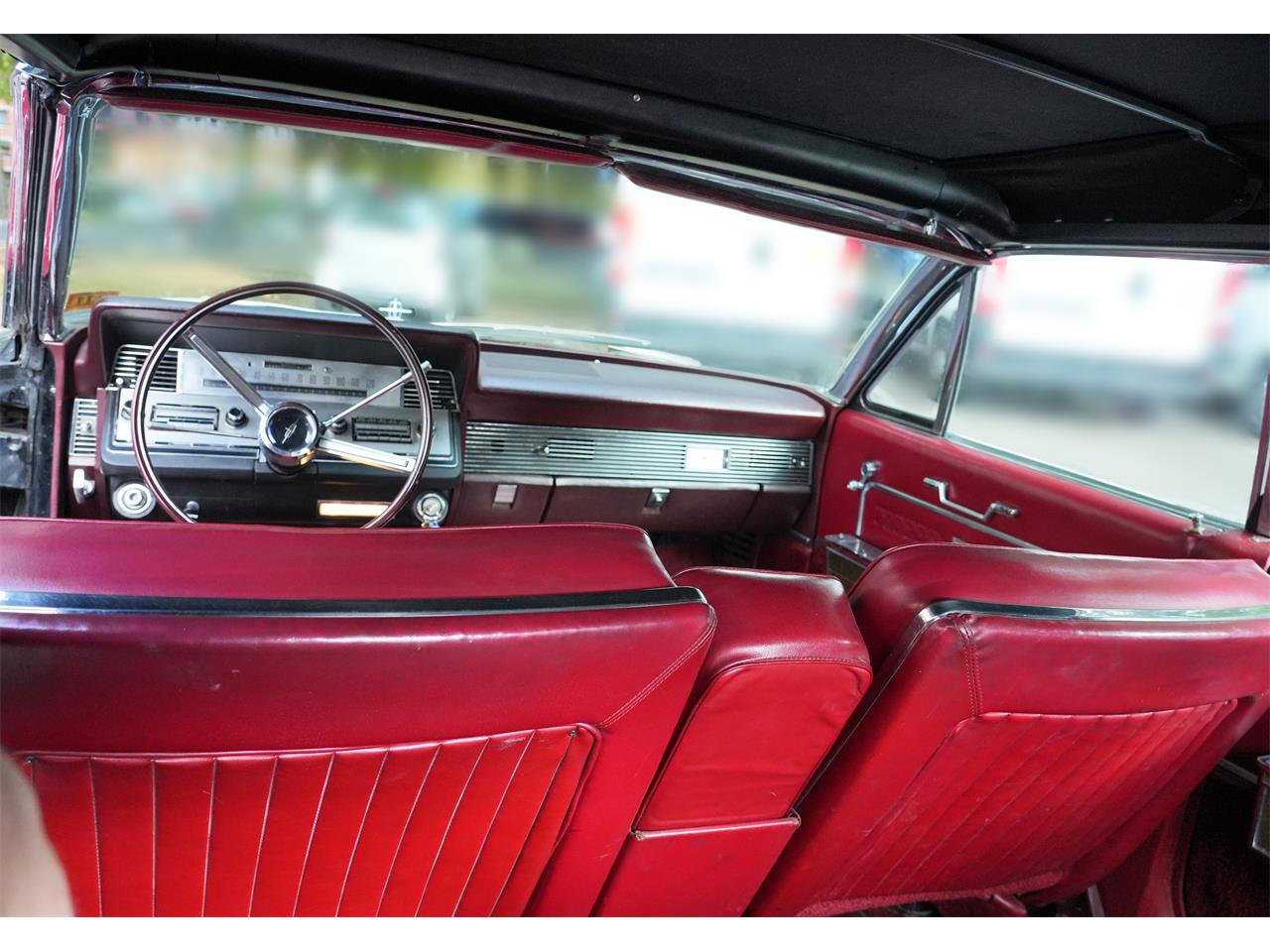 Lincoln-Continental-convertible-1966-BLACK-RED-54