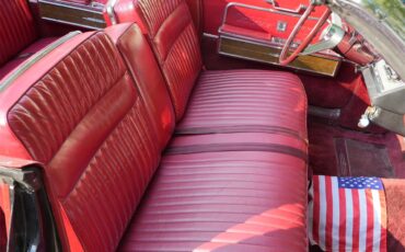 Lincoln-Continental-convertible-1966-BLACK-RED-56