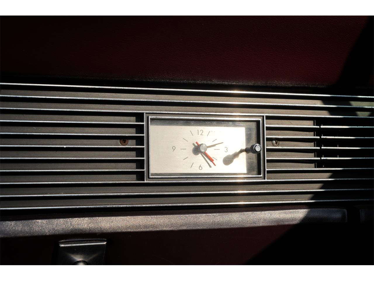 Lincoln-Continental-convertible-1966-BLACK-RED-64