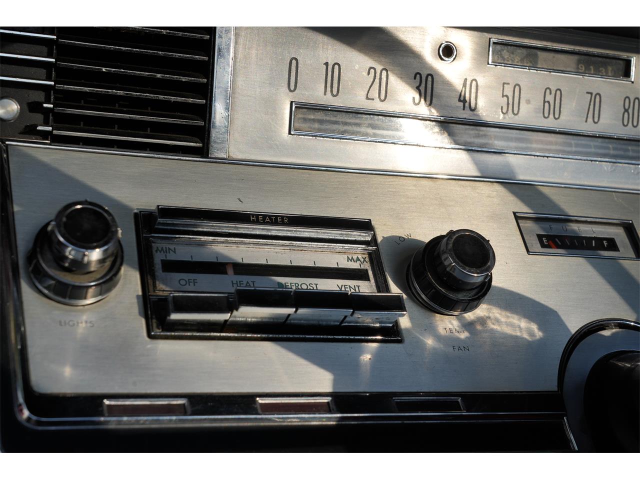 Lincoln-Continental-convertible-1966-BLACK-RED-7