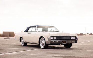 Lincoln-Continental-convertible-1966-CreamOff-White-Blue-7