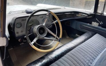 Lincoln-Continental-mark-iii-1958-White-Blue-11