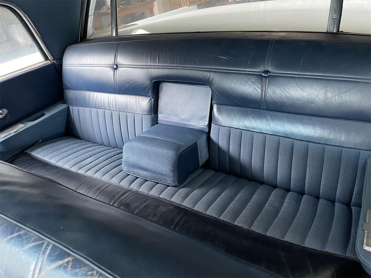 Lincoln-Continental-mark-iii-1958-White-Blue-16