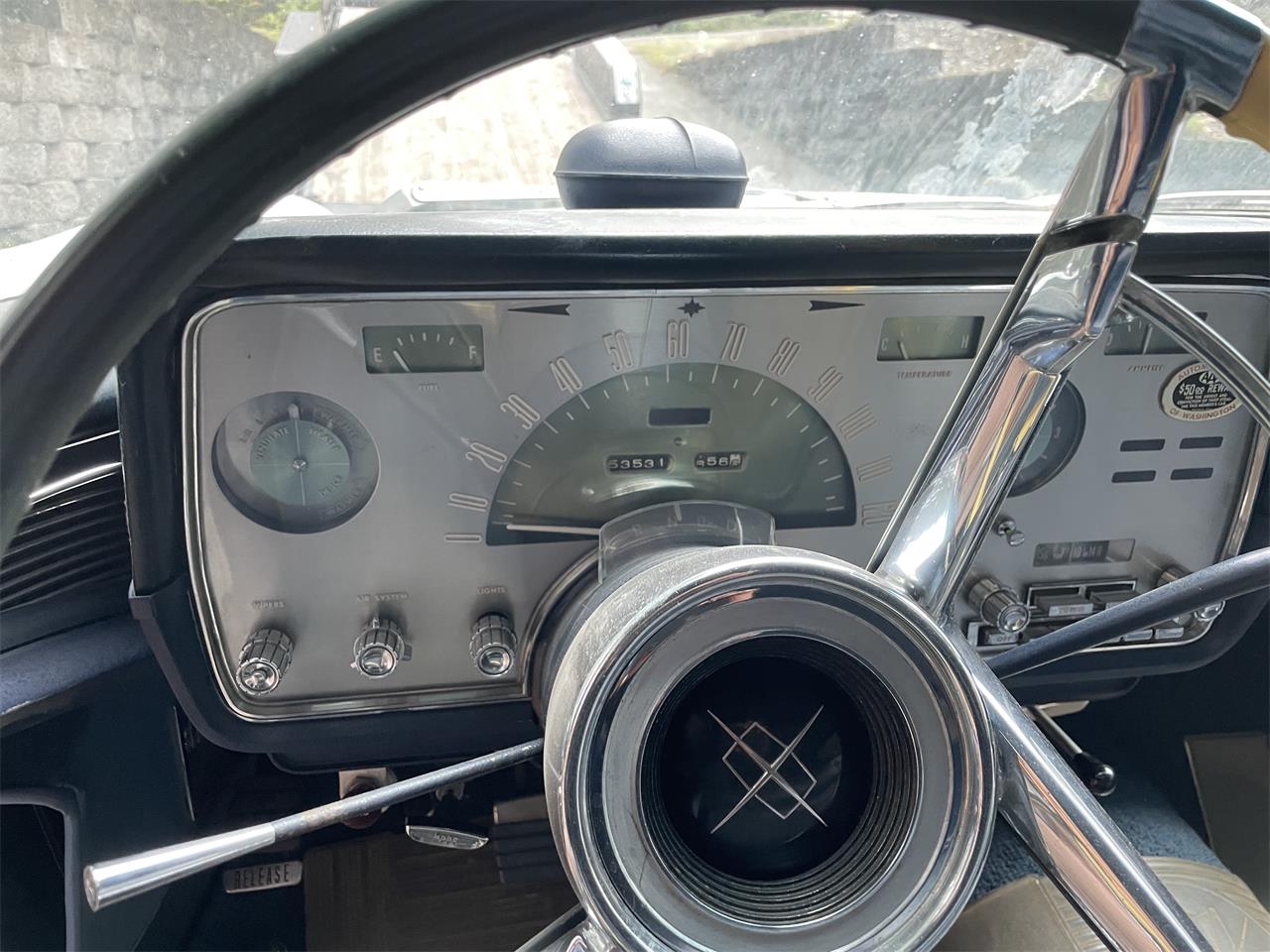 Lincoln-Continental-mark-iii-1958-White-Blue-17