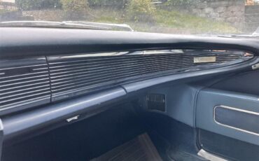Lincoln-Continental-mark-iii-1958-White-Blue-18