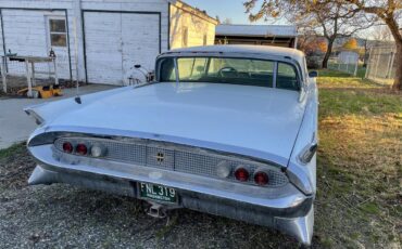 Lincoln-Continental-mark-iii-1958-White-Blue-2