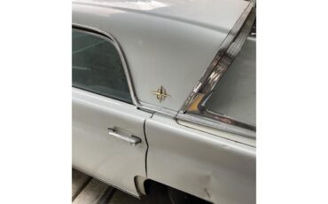 Lincoln-Continental-mark-iii-1958-White-Blue-30