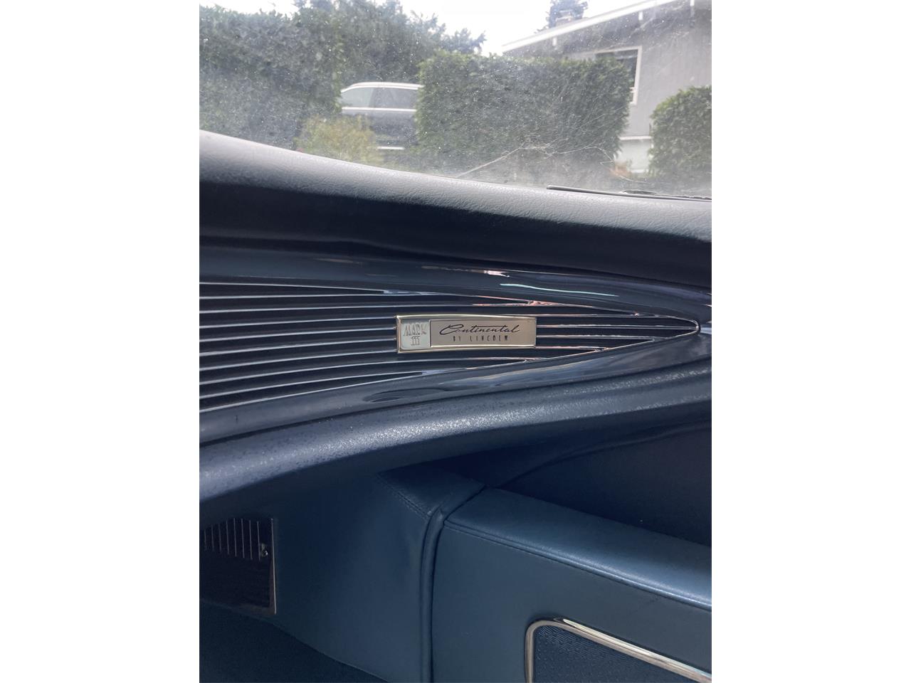 Lincoln-Continental-mark-iii-1958-White-Blue-34