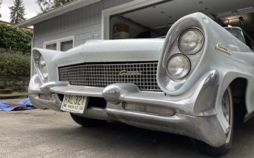 Lincoln-Continental-mark-iii-1958-White-Blue-8