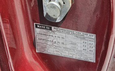Lincoln-Continental-mark-iii-1969-Maroon-Maroon-15