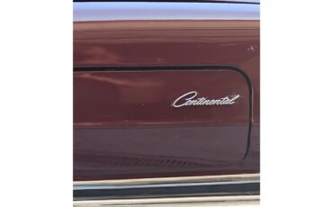 Lincoln-Continental-mark-iii-1969-Maroon-Maroon-17