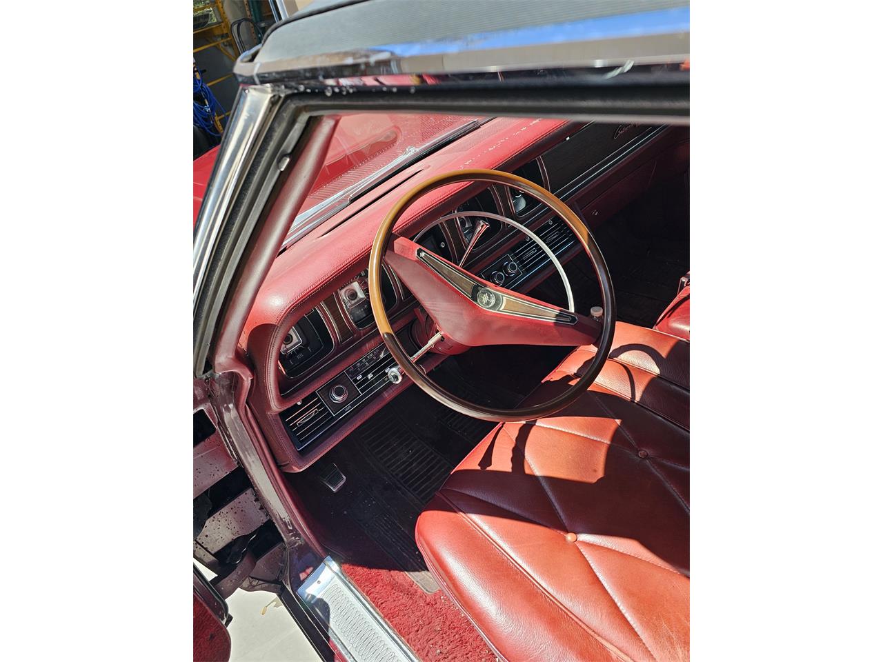 Lincoln-Continental-mark-iii-1969-Maroon-Maroon-22