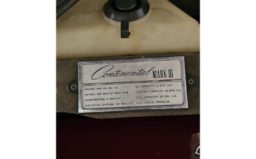 Lincoln-Continental-mark-iii-1969-Maroon-Maroon-24