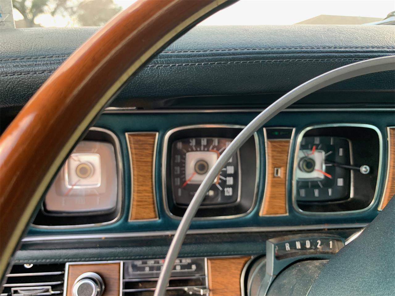Lincoln-Continental-mark-iii-1969-Medium-Aqua-Medium-Aqua-25