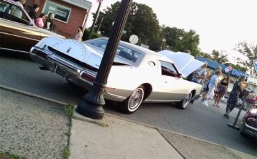 Lincoln-Continental-mark-iv-1973-Silver-Moon-Dust-RedMaroon-1
