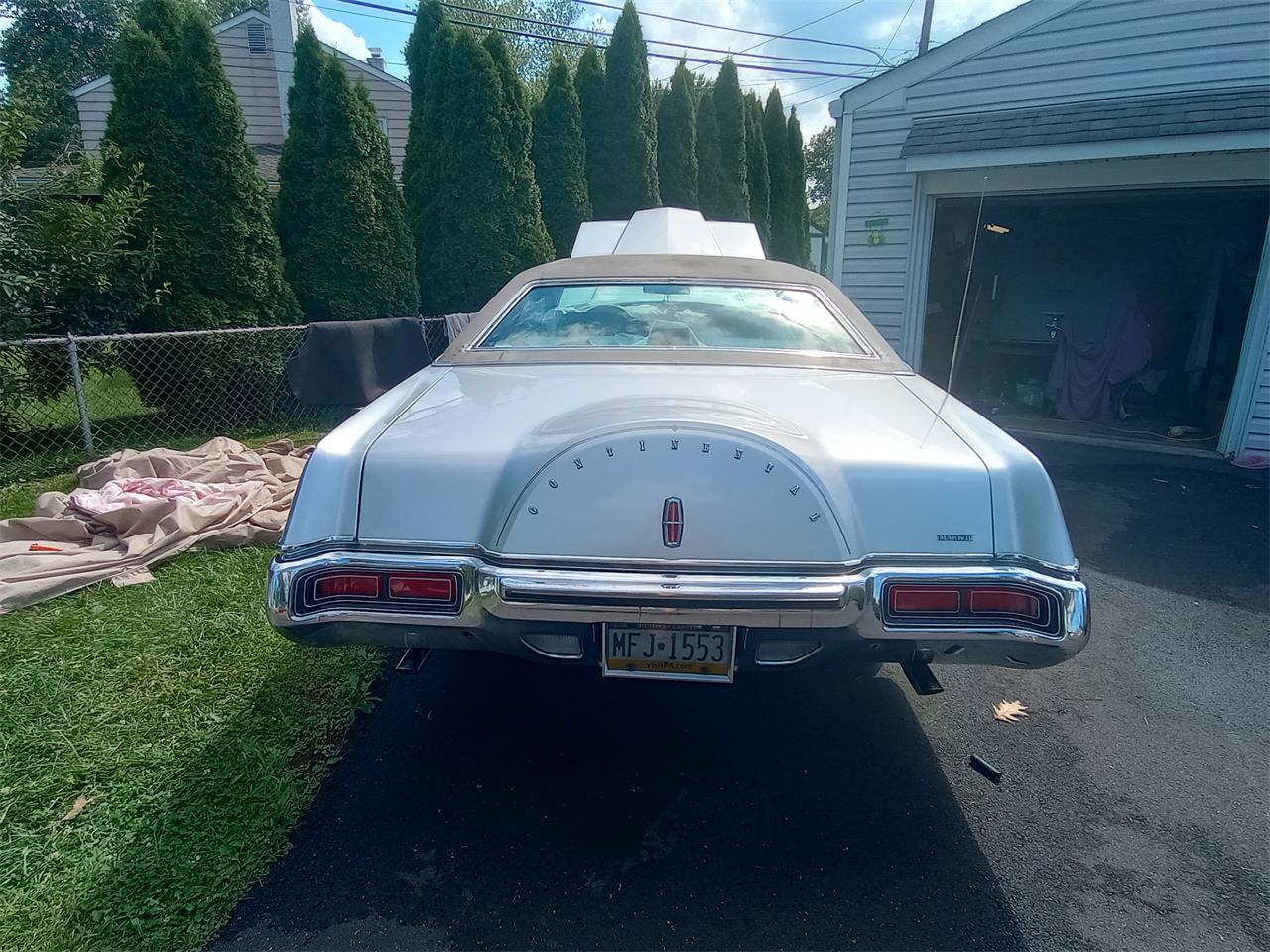 Lincoln-Continental-mark-iv-1973-Silver-Moon-Dust-RedMaroon-15