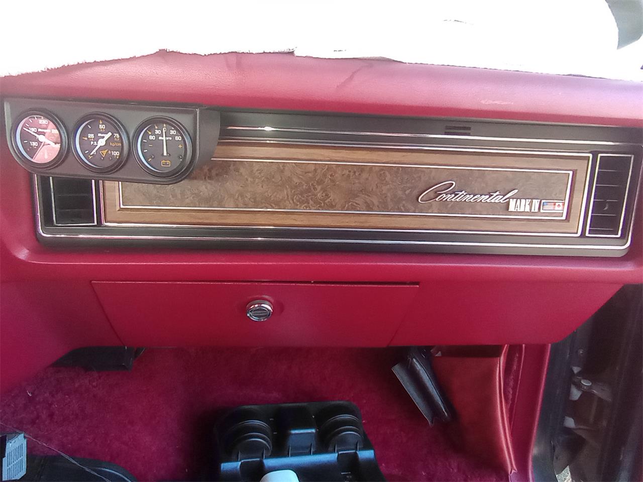 Lincoln-Continental-mark-iv-1973-Silver-Moon-Dust-RedMaroon-4