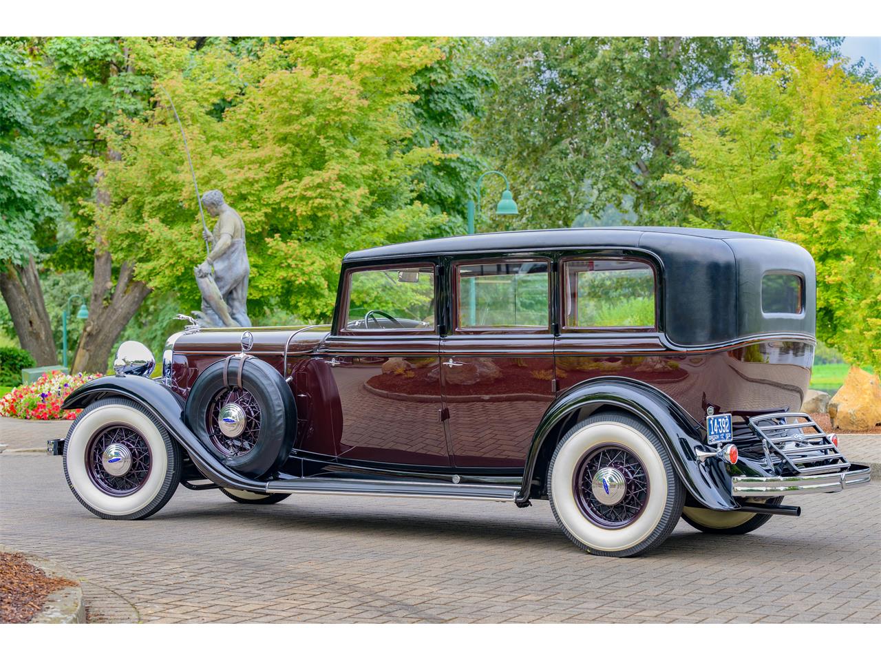 Lincoln-Limousine-1932-Dark-MaroonBlack-black-grey-16