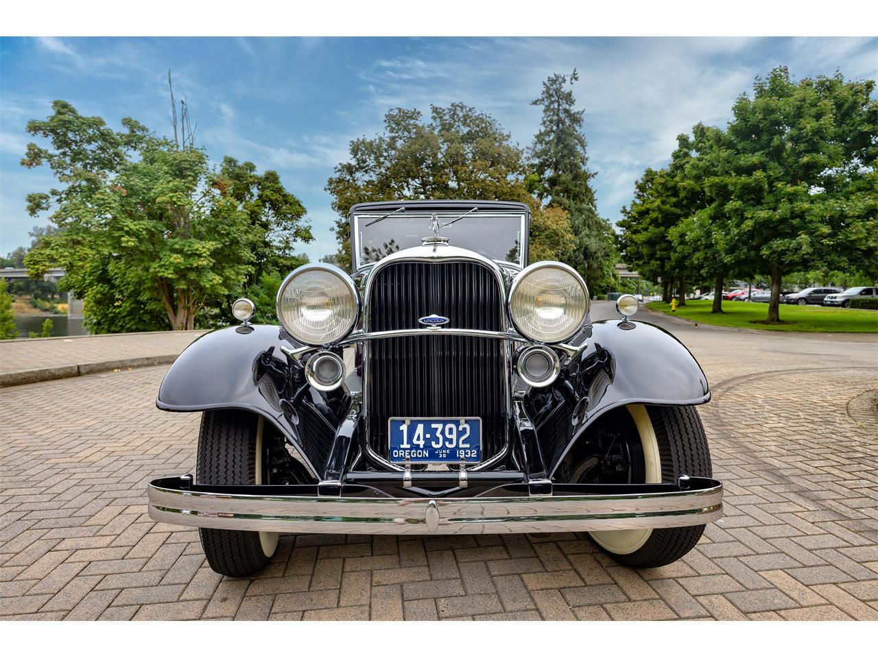 Lincoln-Limousine-1932-Dark-MaroonBlack-black-grey-19