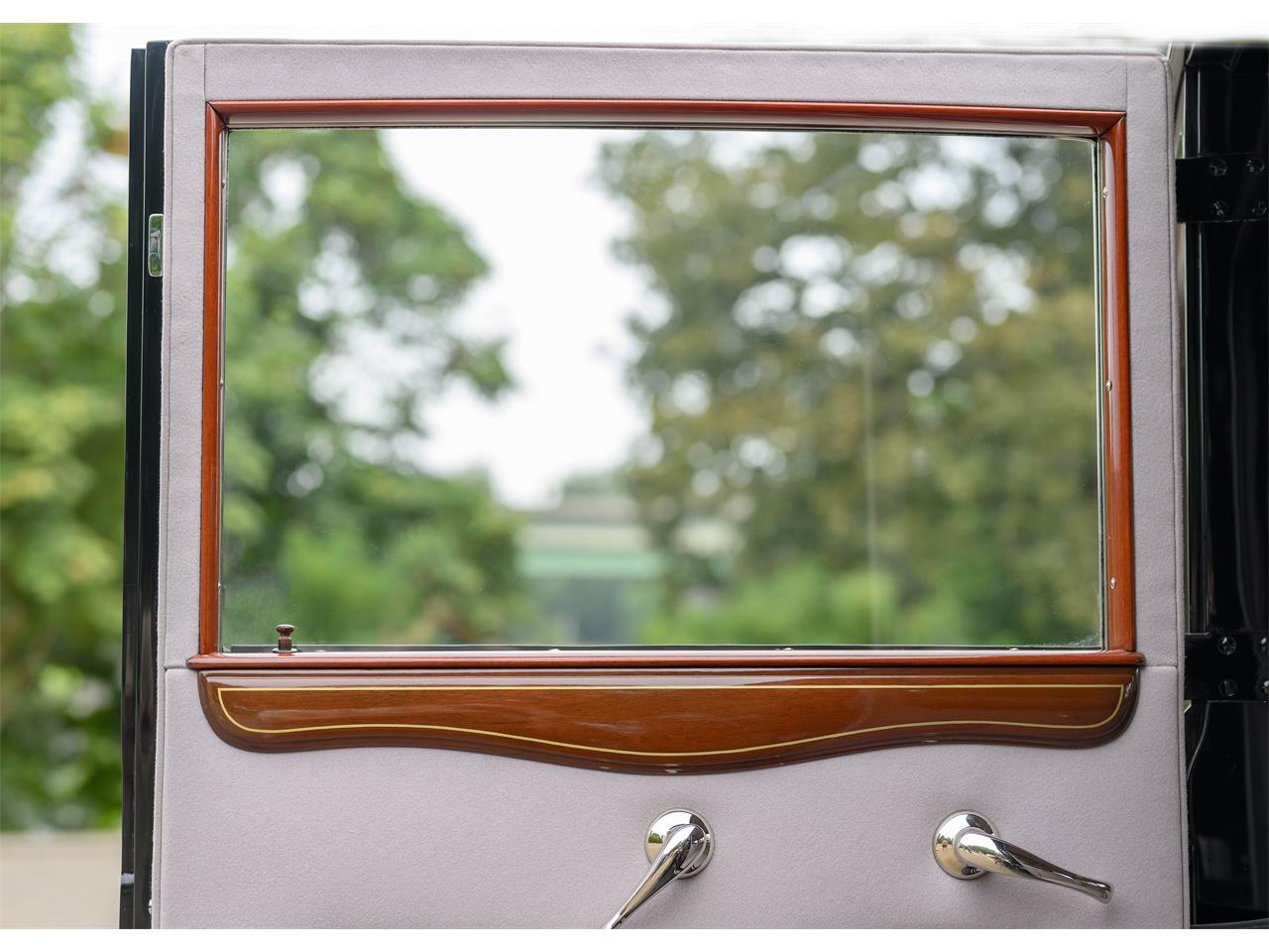 Lincoln-Limousine-1932-Dark-MaroonBlack-black-grey-36