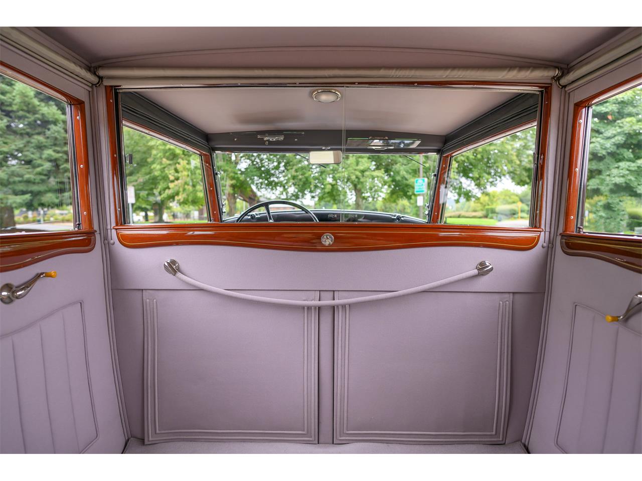 Lincoln-Limousine-1932-Dark-MaroonBlack-black-grey-37