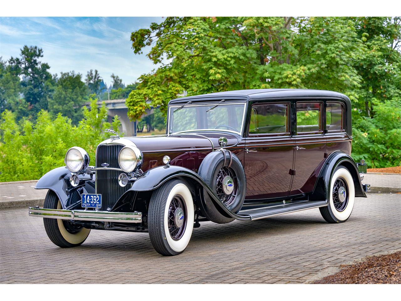 Lincoln-Limousine-1932-Dark-MaroonBlack-black-grey-4