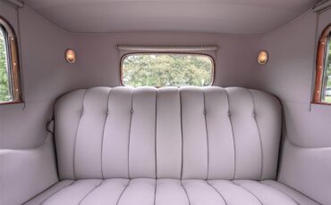Lincoln-Limousine-1932-Dark-MaroonBlack-black-grey-40