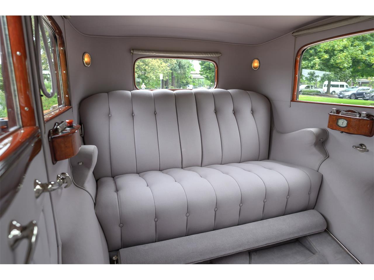 Lincoln-Limousine-1932-Dark-MaroonBlack-black-grey-41