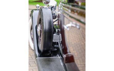 Lincoln-Limousine-1932-Dark-MaroonBlack-black-grey-44