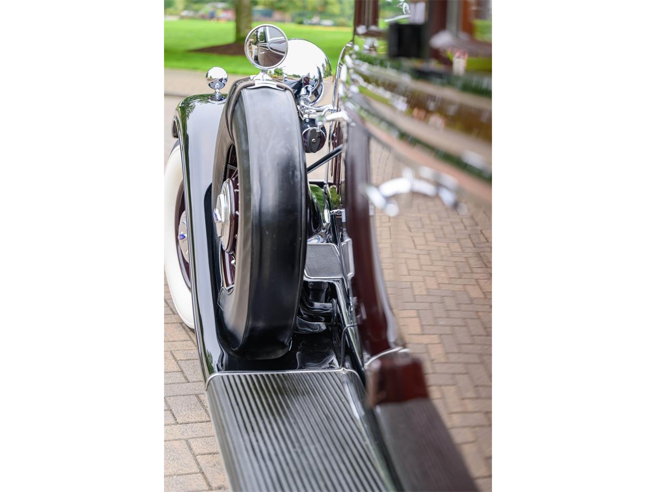 Lincoln-Limousine-1932-Dark-MaroonBlack-black-grey-44