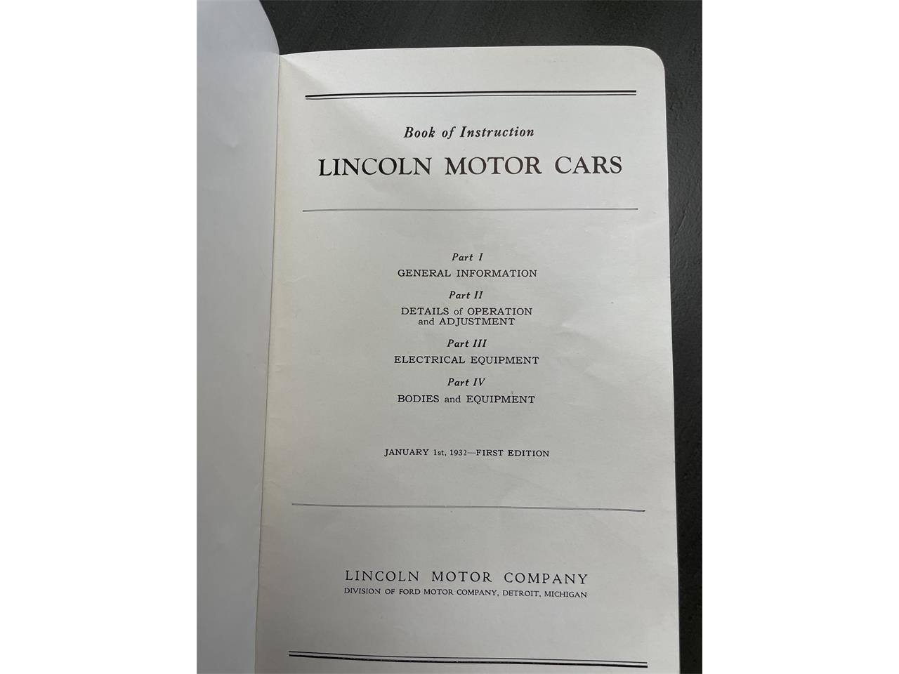 Lincoln-Limousine-1932-Dark-MaroonBlack-black-grey-9