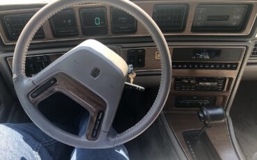 Lincoln-Mark-Series-1989-Coupe-14