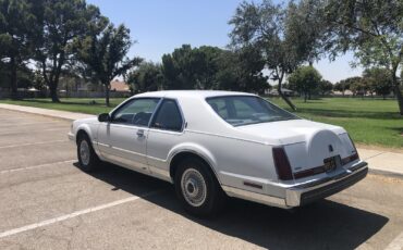 Lincoln-Mark-Series-1989-Coupe-6