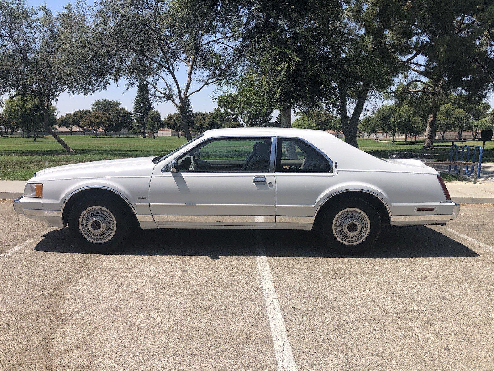 Lincoln-Mark-Series-1989-Coupe-7