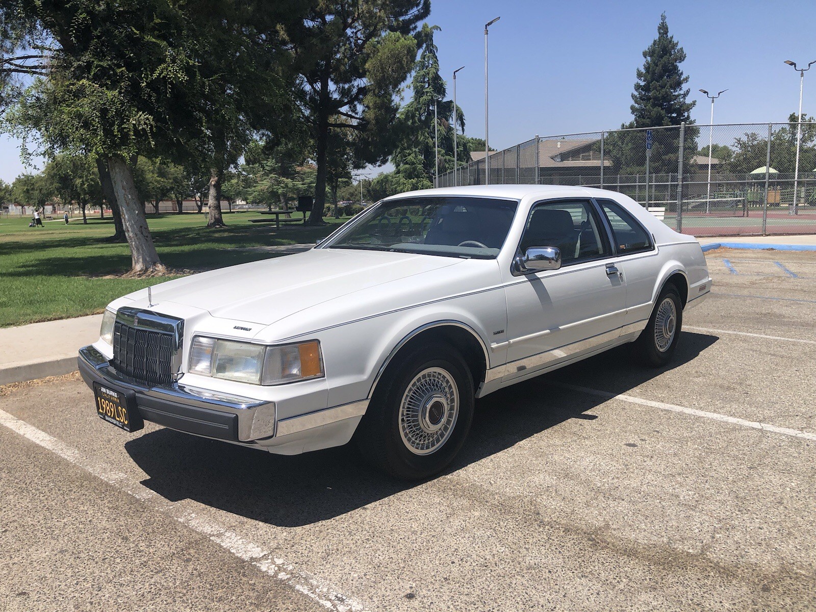 Lincoln-Mark-Series-1989-Coupe