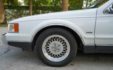Lincoln-Mark-Series-1990-Coupe-10