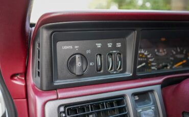 Lincoln-Mark-Series-1990-Coupe-16