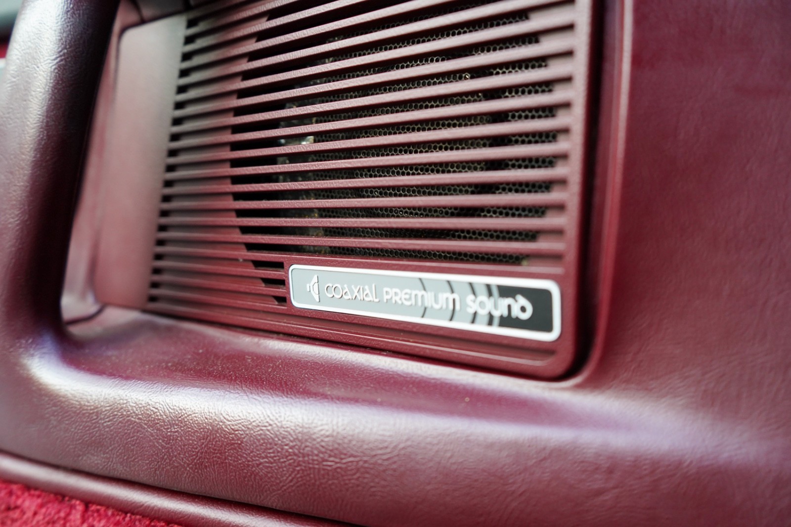 Lincoln-Mark-Series-1990-Coupe-21