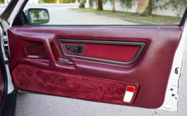 Lincoln-Mark-Series-1990-Coupe-22