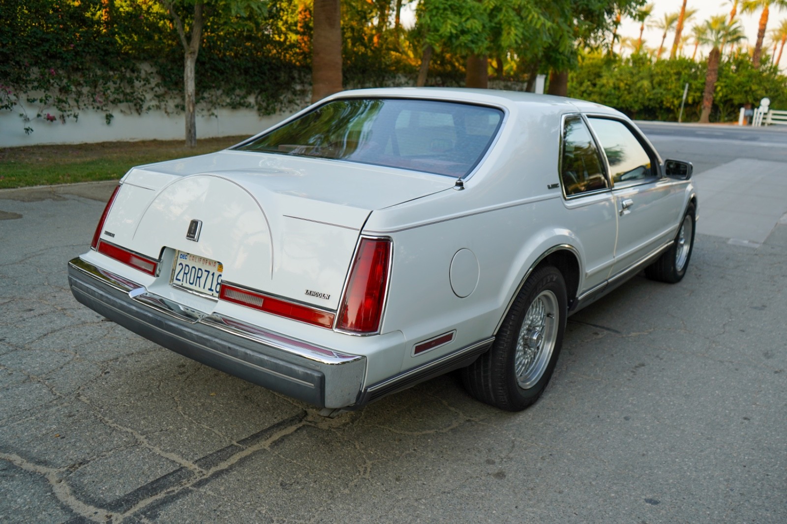 Lincoln-Mark-Series-1990-Coupe-6