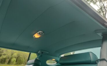 Lincoln-Mark-V-1979-Coupe-34